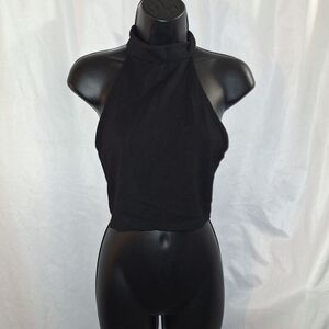 Forever 21 Black  Sleeveless Crop Tank Top